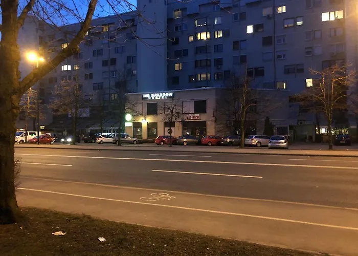 Ms 스패로 호스텔 *